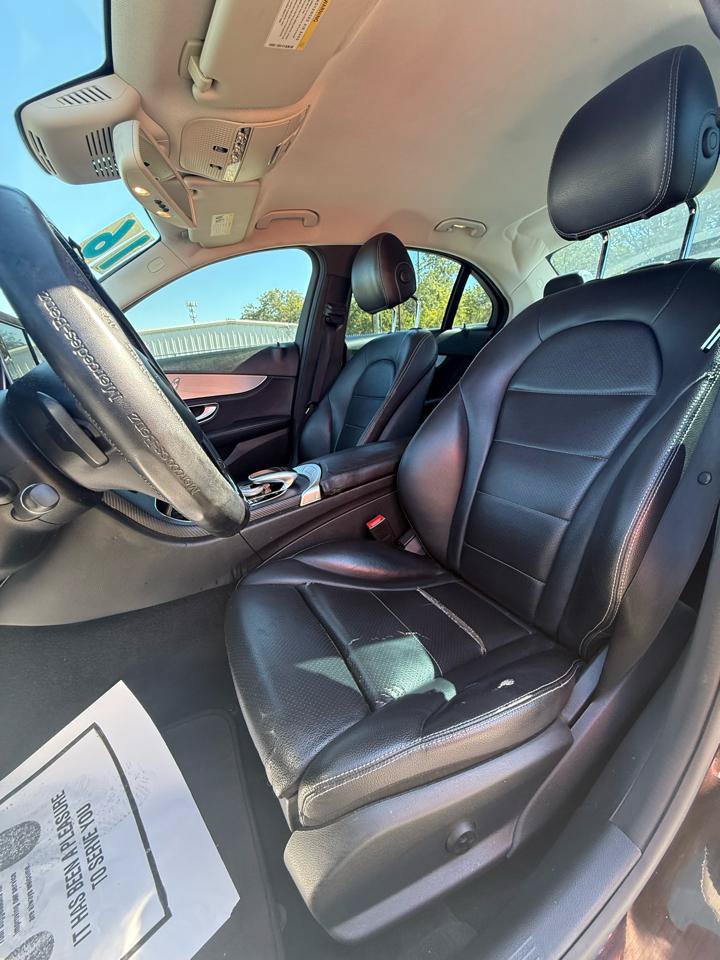Used 2016 Mercedes-Benz C 300 4MATIC Sedan image 5