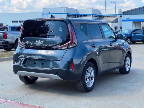 Used 2024 Kia Soul LX w/ Option Group 015 image 2