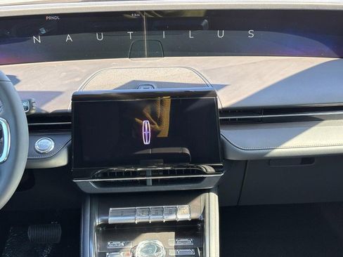 New 2026 Lincoln Nautilus Premier image 13