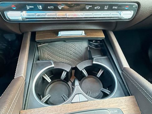 Used 2021 Mercedes-Benz GLE 450 GLE 450 image 36