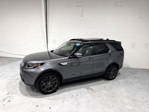 Used 2018 Land Rover Discovery HSE image 19