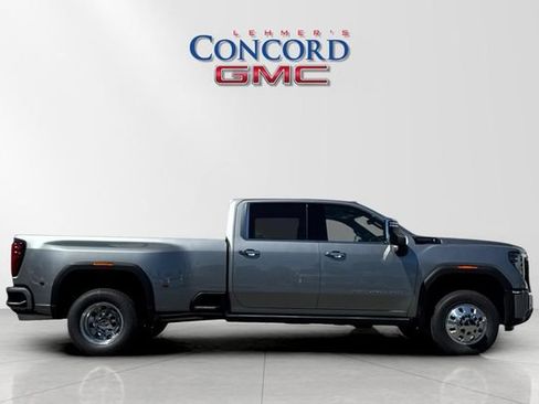 New 2026 GMC Sierra 3500 Denali Ultimate AWD/4WD image 3