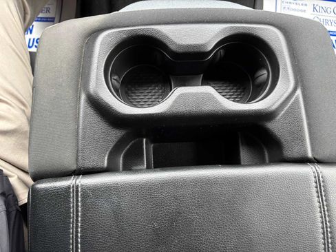Used 2022 RAM 1500 Big Horn AWD/4WD image 22