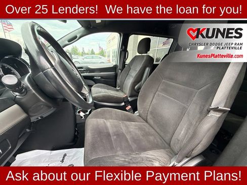 Used 2015 Dodge Grand Caravan SE w/ Quick Order Package 29E SE FWD image 12