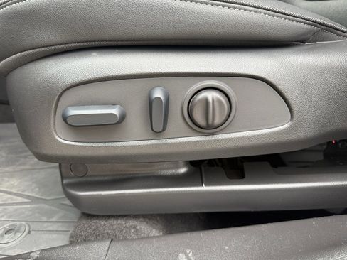 Used 2023 Buick Encore GX Select w/ Sport Touring Package image 49