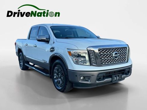Used 2017 Nissan Titan Platinum Reserve image 3
