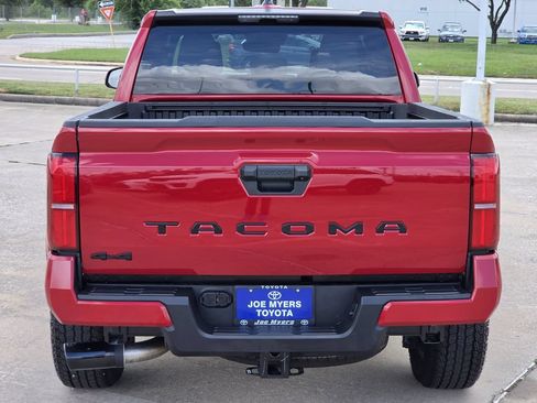 Used 2026 Toyota Tacoma SR5 AWD/4WD image 8