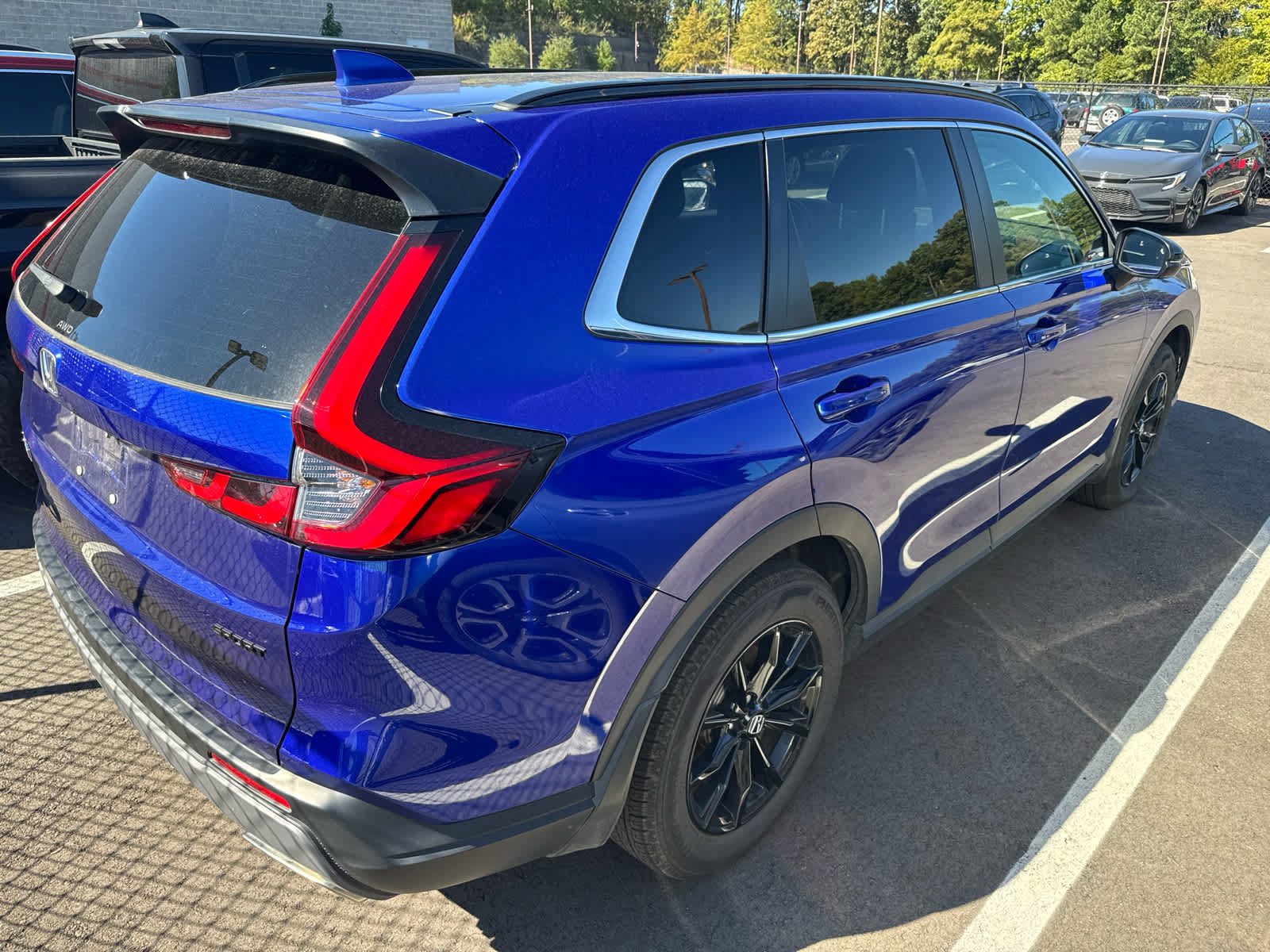 Used 2024 Honda CR-V Sport image 4