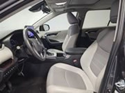 Used 2025 Toyota RAV4 Limited w/ Advanced Technology Package image 7