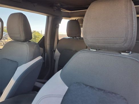 Used 2023 Ford Bronco Wildtrak image 17