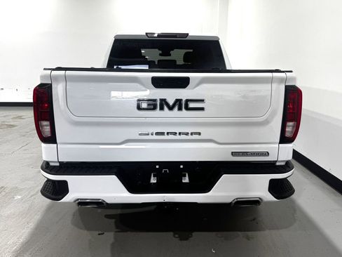 Used 2022 GMC Sierra 1500 Elevation w/ LPO, Elevation Black Package AWD/4WD image 24