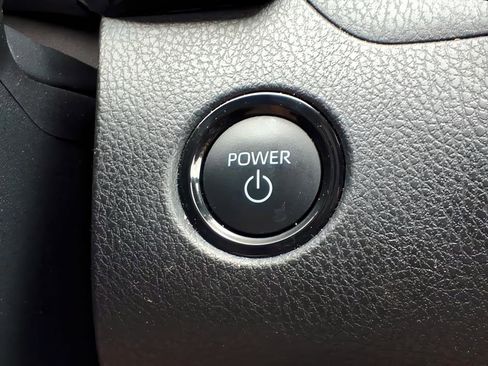 Certified 2025 Toyota Camry SE w/ Convenience Package FWD image 18