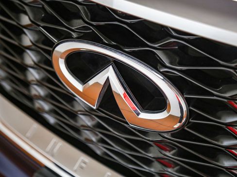Used 2022 INFINITI QX60 Luxe w/ Cargo Package FWD image 8
