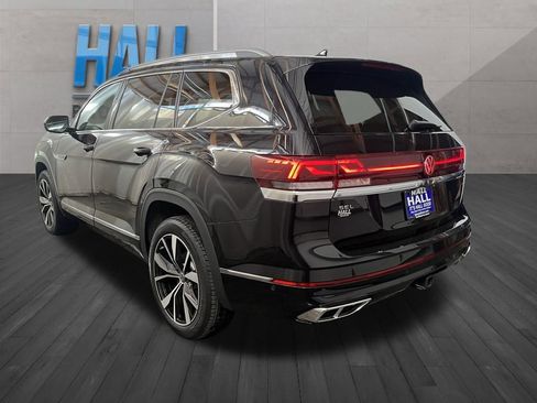 Certified 2024 Volkswagen Atlas SEL Premium R-Line image 4