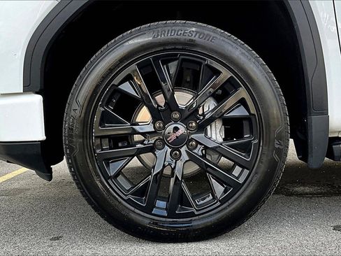 Used 2023 GMC Sierra 1500 Denali w/ Denali Reserve Package image 9