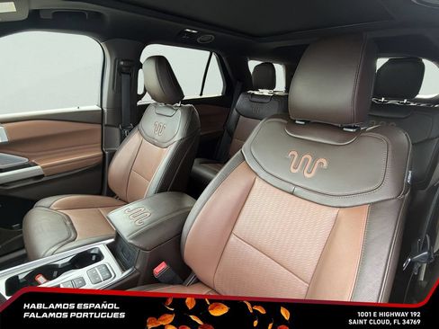 Used 2023 Ford Explorer King Ranch w/ Technology Package RWD image 21