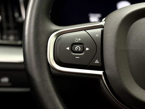 Used 2023 Volvo XC60 B5 Core w/ Climate Package image 15