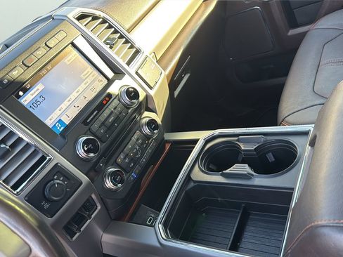 Used 2017 Ford F250 King Ranch w/ King Ranch Ultimate Package AWD/4WD image 17