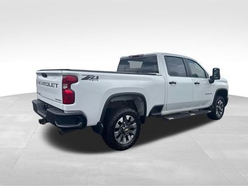 Used 2024 Chevrolet Silverado 2500 Custom w/ Custom Convenience Package AWD/4WD image 6
