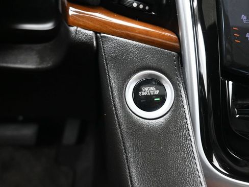 Used 2020 Cadillac Escalade Luxury w/ LPO, Radiant Package AWD/4WD image 24
