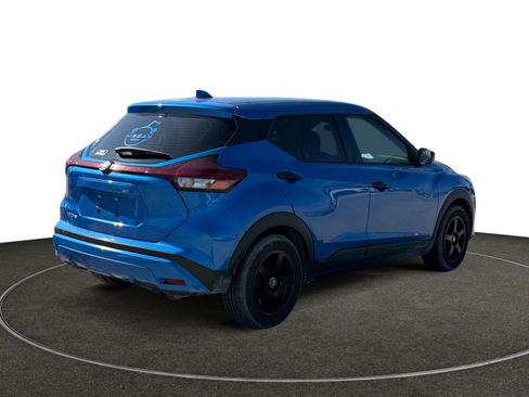 Used 2021 Nissan Kicks S image 6