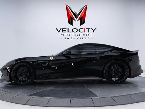 Used 2014 Ferrari F12 Berlinetta RWD image 9