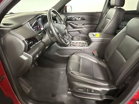Used 2023 Chevrolet Traverse RS AWD/4WD image 12