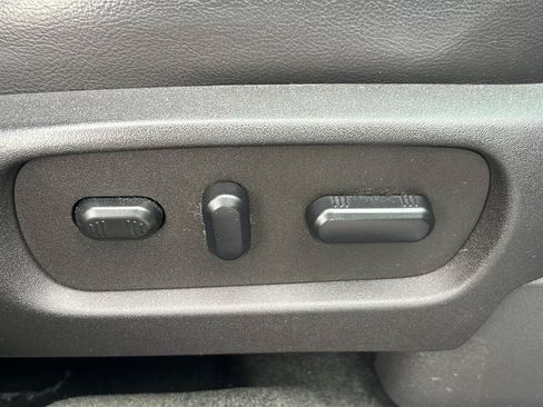 Used 2014 Ford Explorer Limited w/ Equipment Group 301A AWD/4WD image 11
