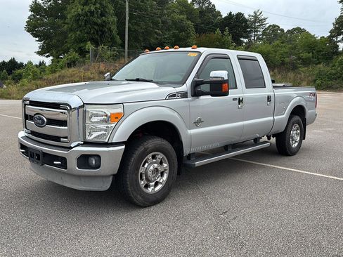 Used 2013 Ford F250 XLT w/ Chrome Pkg AWD/4WD image 1
