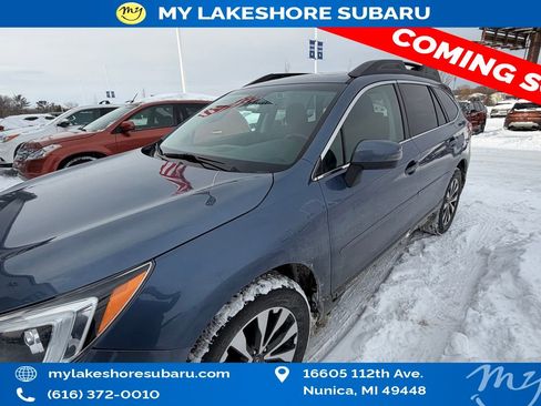 Used 2017 Subaru Outback 2.5i Limited image 2