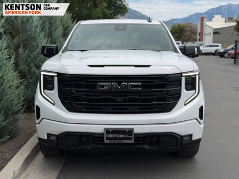Used 2024 GMC Sierra 1500 Elevation w/ Elevation Premium Package AWD/4WD image 2