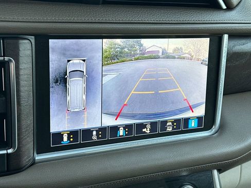 Used 2021 GMC Yukon XL Denali w/ Denali Premium Package AWD/4WD image 23