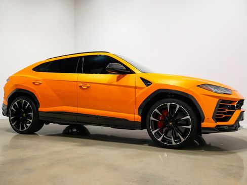 Used 2021 Lamborghini Urus AWD/4WD image 80