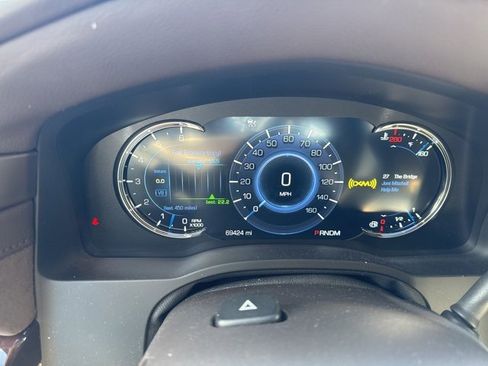 Used 2016 Cadillac Escalade Premium image 6