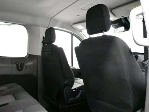 Used 2023 Ford Transit 350 XLT image 22