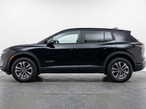 Used 2025 Chevrolet Equinox LT FWD image 5