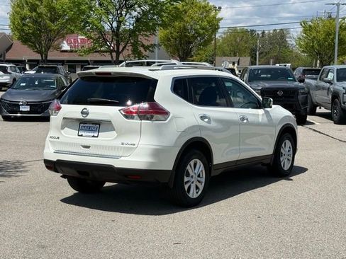 Used 2016 Nissan Rogue SV w/ SV Premium Package AWD/4WD image 4