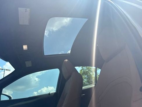 Used 2025 Lexus UX 300h FWD w/ Accessory Package (Z1) image 3