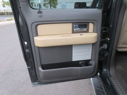 Used 2013 Ford F150 XLT w/ Luxury Equipment Group image 23