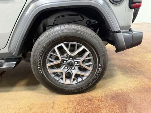 Used 2019 Jeep Wrangler Unlimited Sport S AWD/4WD image 90