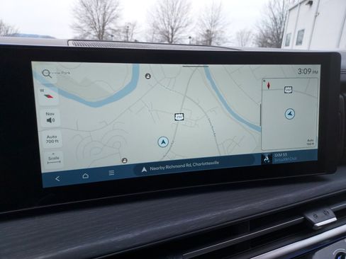 Used 2025 Hyundai Santa Fe Limited image 27