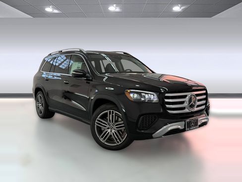 Used 2026 Mercedes-Benz GLS 450 4MATIC image 6