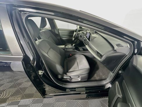 Used 2024 Toyota Prius LE FWD image 29