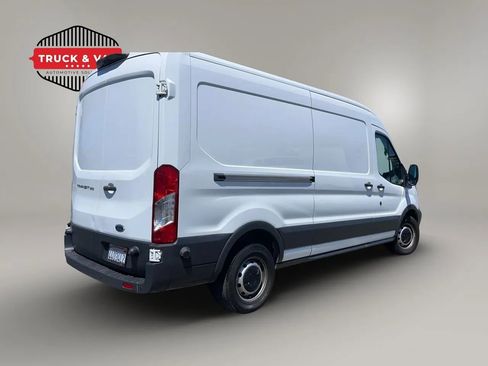 Used 2018 Ford Transit 250 148 Medium Roof RWD image 6