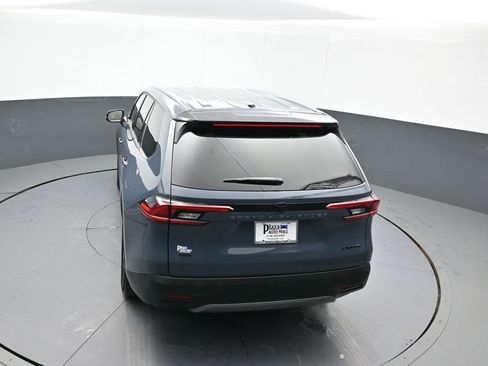 Certified 2025 Toyota Grand Highlander AWD image 42