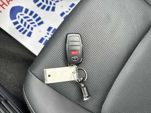 Used 2025 Toyota 4Runner Limited w/ Tow Technology Package image 29