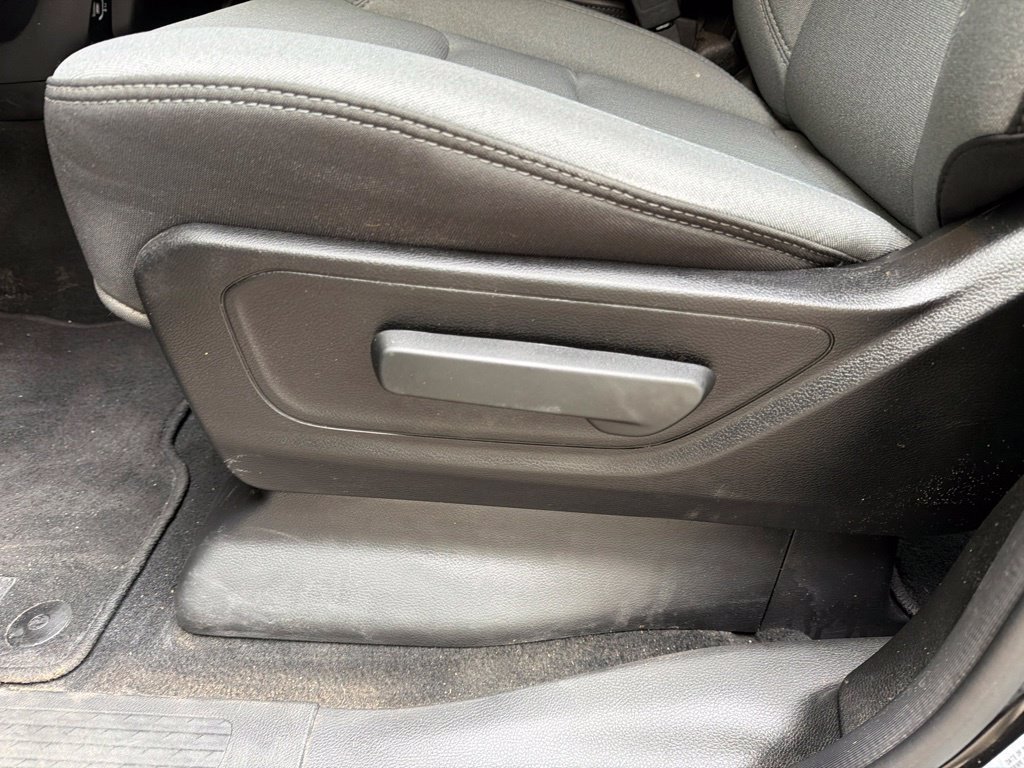 Used 2024 RAM 1500 Big Horn RWD image 41