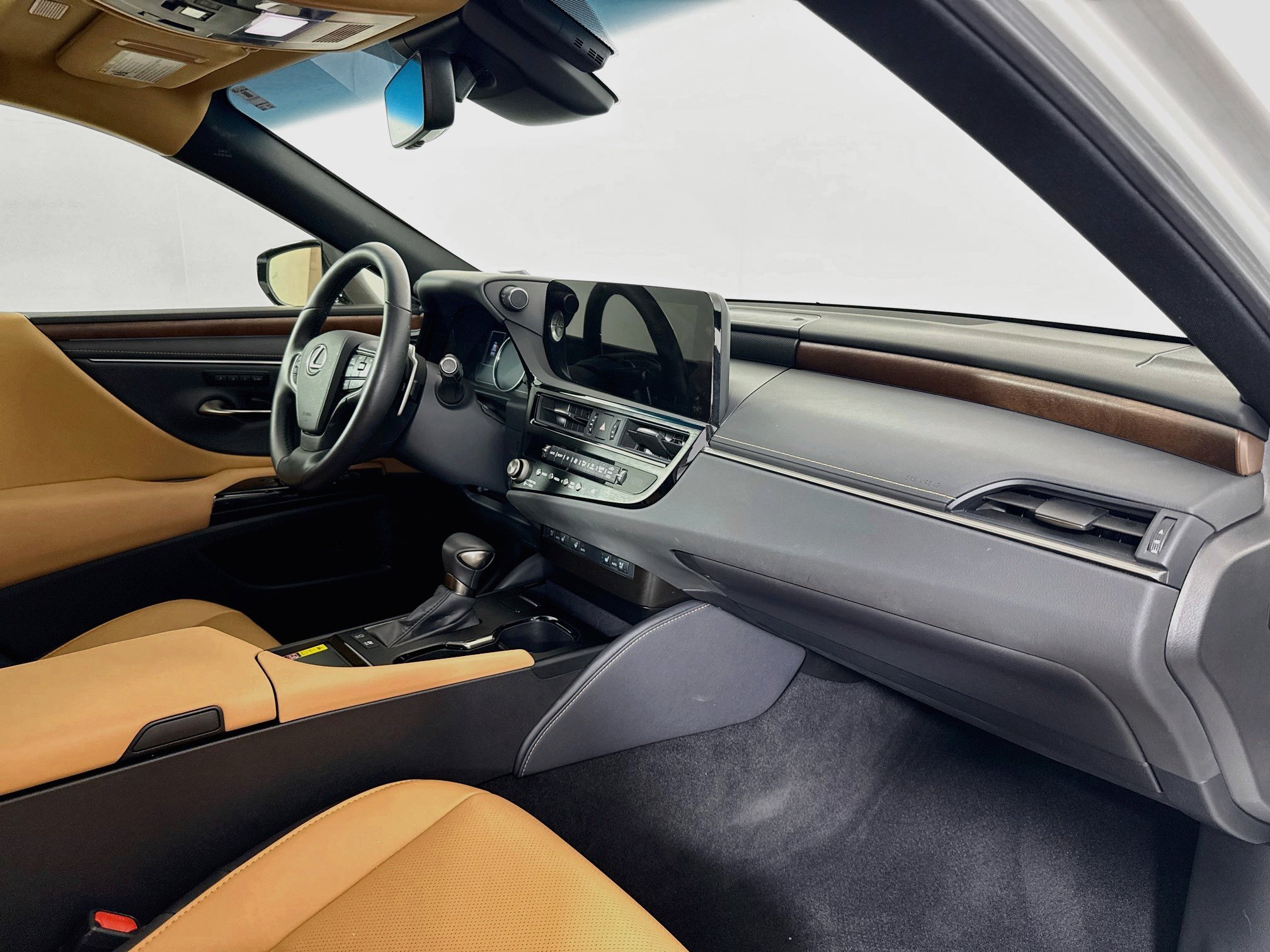 Certified 2025 Lexus ES 300h w/ Premium Package FWD image 27