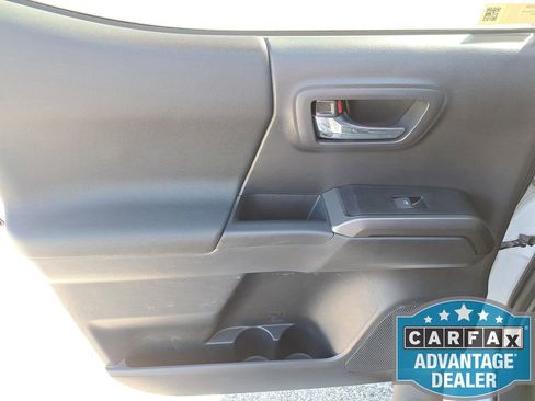 Used 2023 Toyota Tacoma TRD Sport image 7