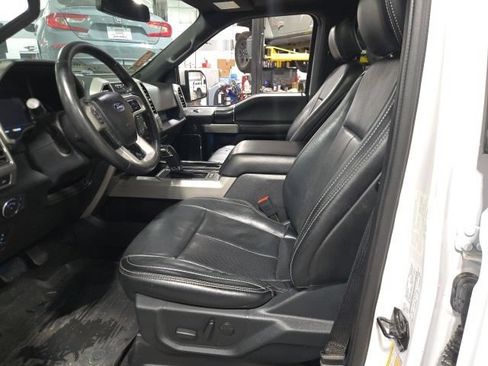 Used 2019 Ford F150 Lariat w/ Equipment Group 502A Luxury AWD/4WD image 13